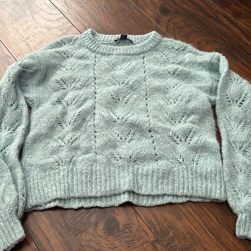 Cute cropped sweater